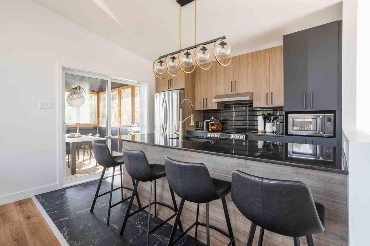Huge Modern Chalet With Spa And Lake Access Saint-Gabriel-de-Brandon Exteriör bild