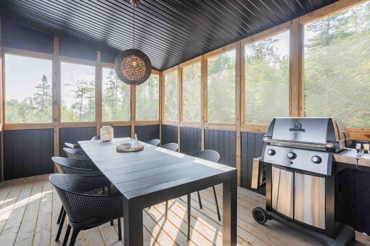 Huge Modern Chalet With Spa And Lake Access Saint-Gabriel-de-Brandon Exteriör bild